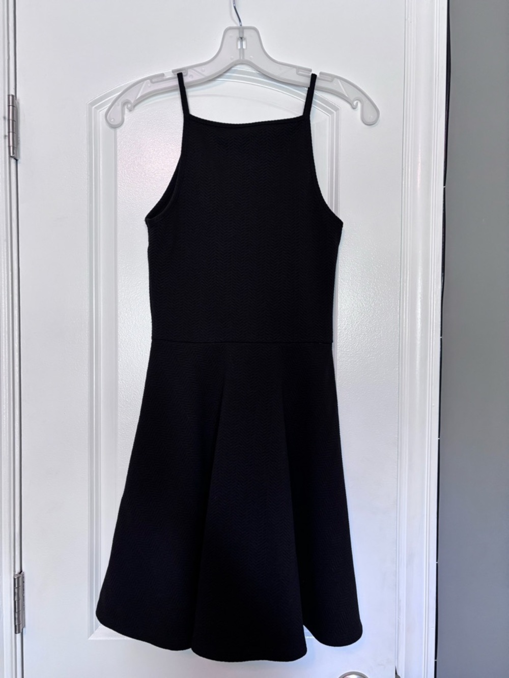 H&M Divided Black Sleeveless Fit-and-Flare Dress size 4 chevron texture - Picture 9 of 9